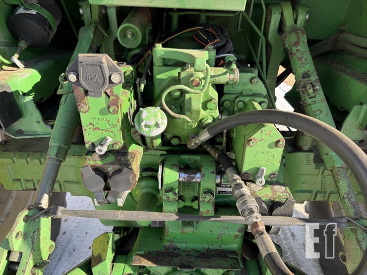 john-deere-4440-image-10