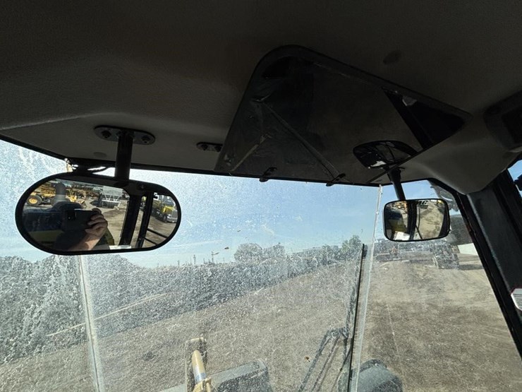 2018-komatsu-wa270-8-image-44