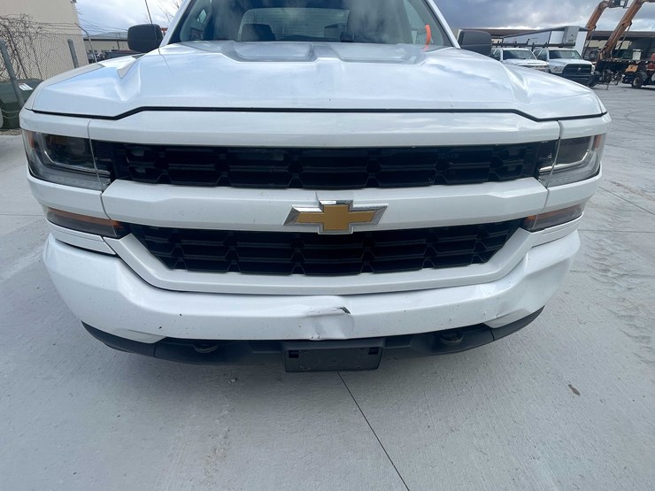 2017-chevrolet-1500-image-12