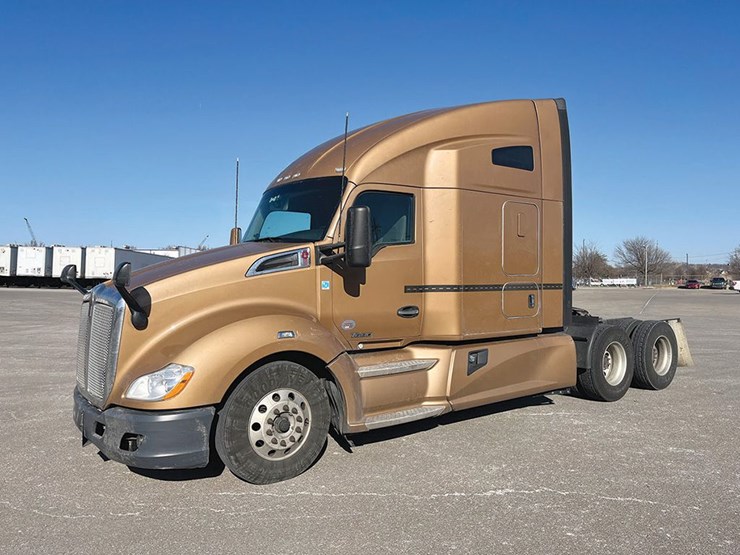 2022-kenworth-t680-image-1