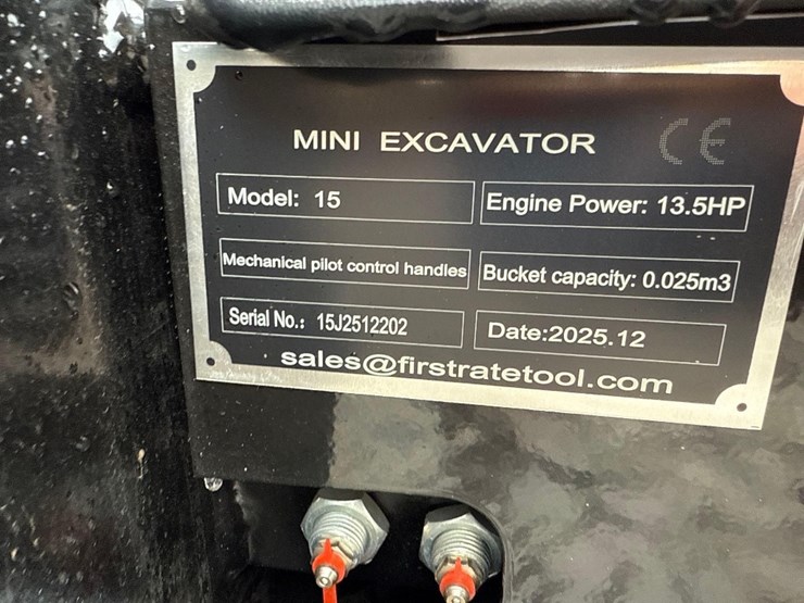 new-vicsec-co-mini-excavator-model-vc15-image-7