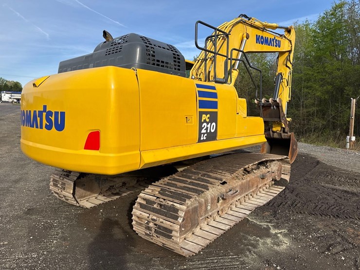 2018-komatsu-pc210-lc-11-image-6