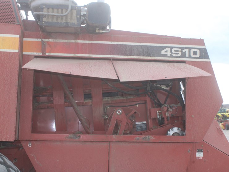 hesston-4910-image-67