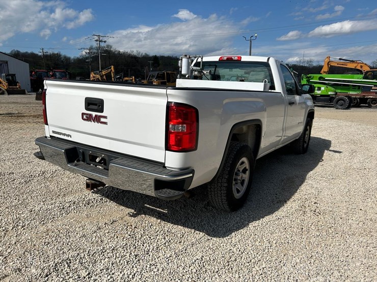 2015-gmc-sierra-1500-image-4
