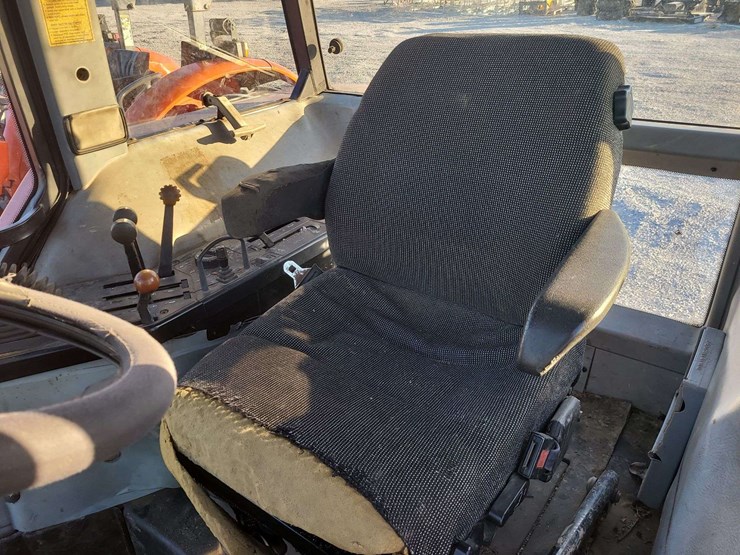 case-ih-5130-image-26