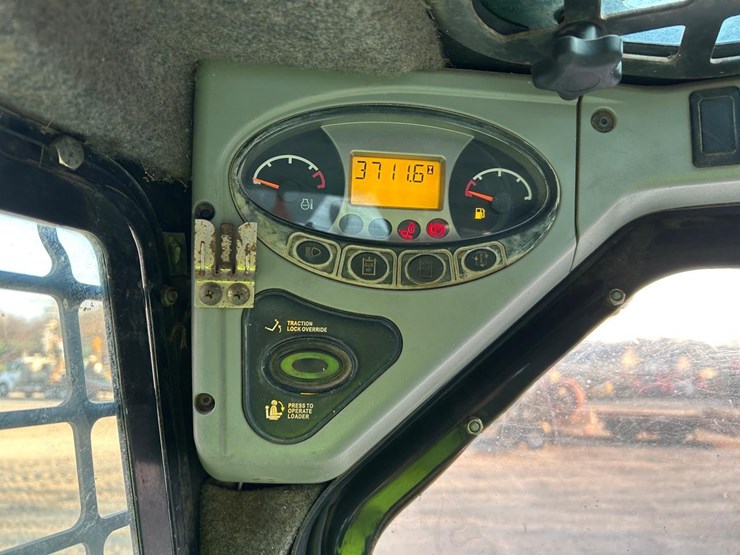 bobcat-t320-image-24