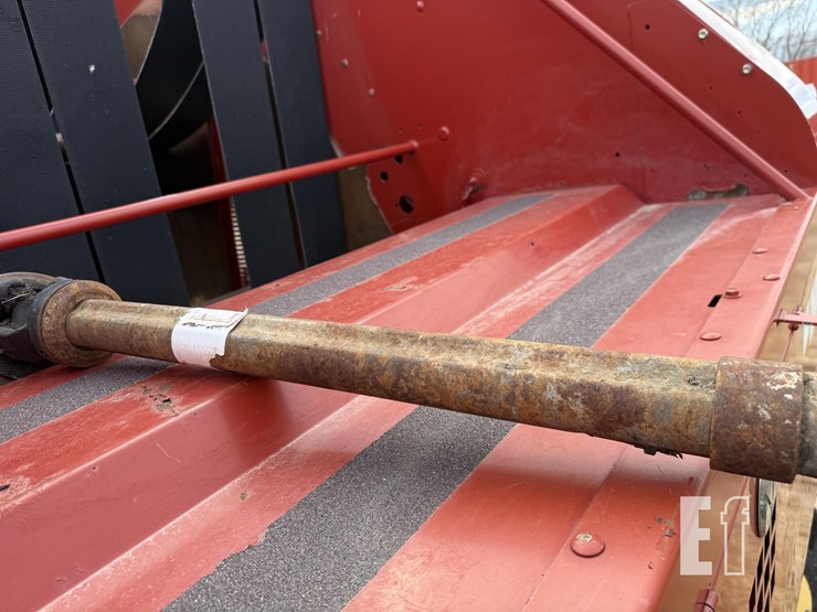 new-holland-br7090-image-7