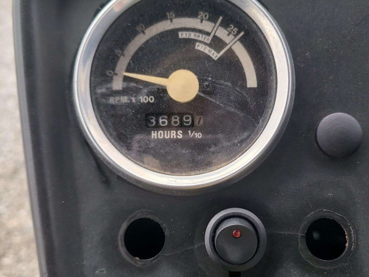 john-deere-1050-image-13