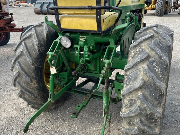 john-deere-420-image-8