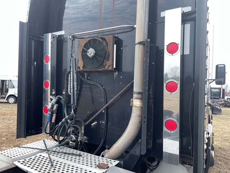 2006-caterpillar-c15-image-24