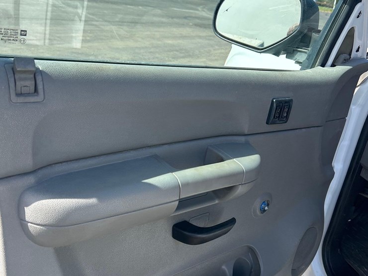 2007-gmc-sierra-2500hd-image-17