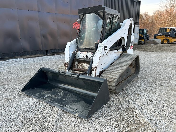 bobcat-t320-image-8