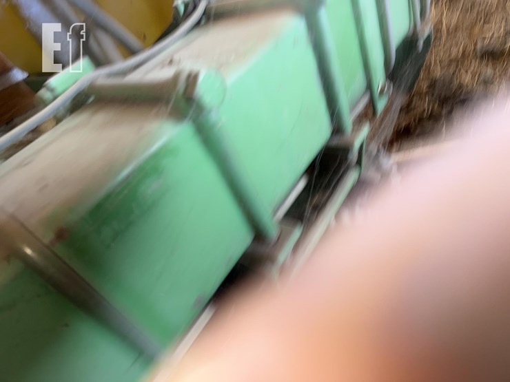 1993-john-deere-7200-image-23