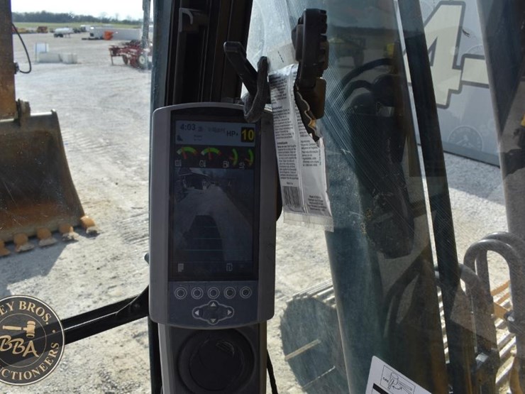 2019-caterpillar-326fl-image-63