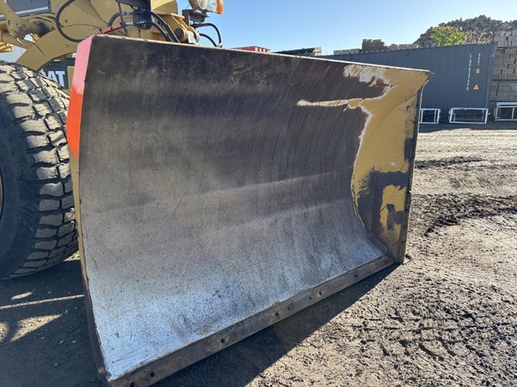 caterpillar-143h-image-18