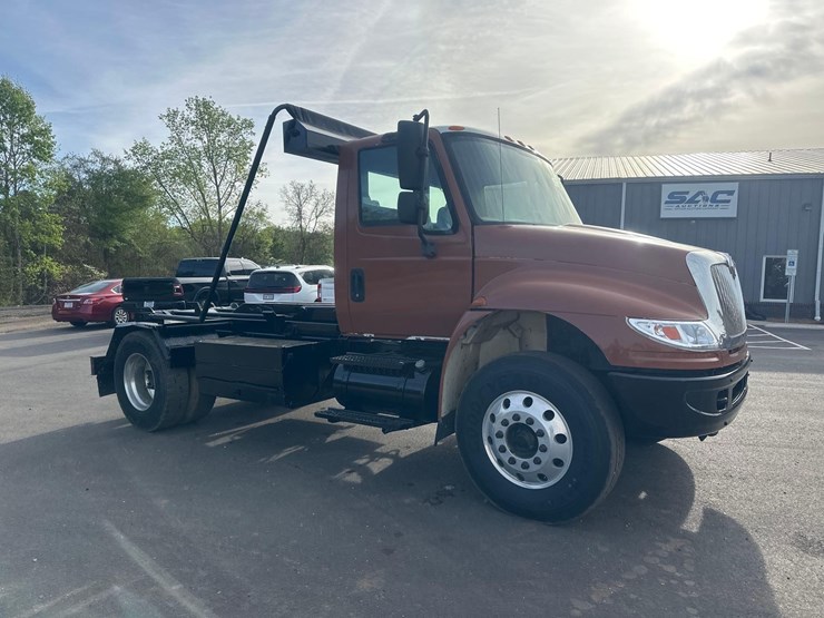 2006-international-durastar-4400-image-10