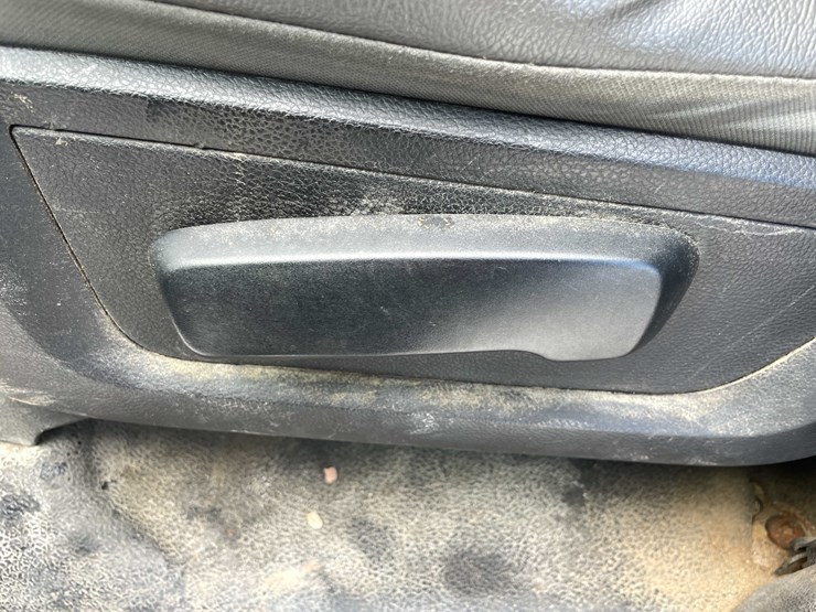 2016-dodge-2500-image-76