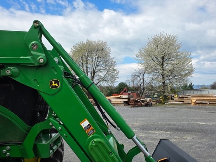 2021-john-deere-6230r-image-10