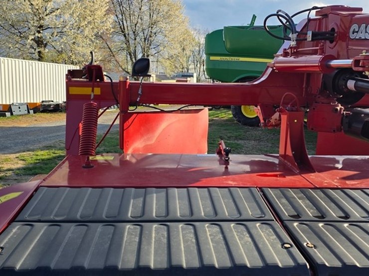 2023-case-ih-dc135-image-12