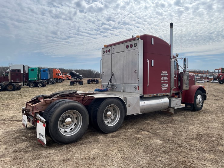 1987-peterbilt-379-image-5