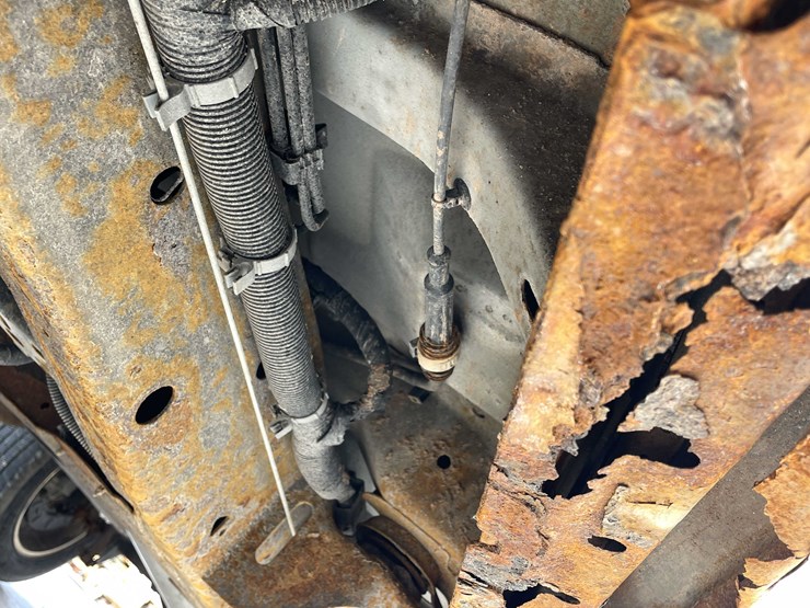 2017-chevrolet-1500-image-32