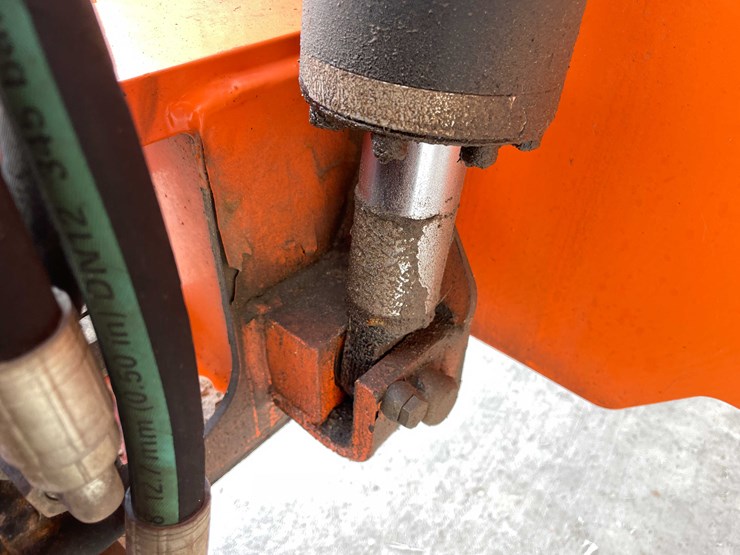 2006-jlg-450a-image-40