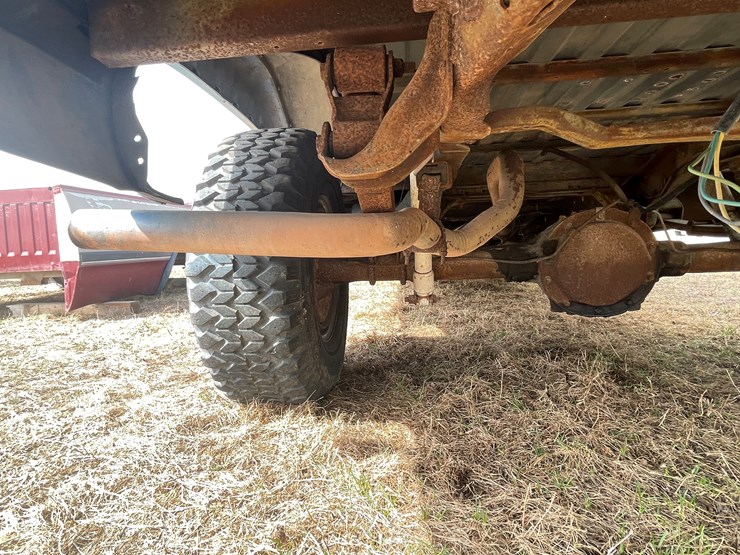 #192-•-1984-2-x-4-chevy-silverado-(has-wi-title)-image-25