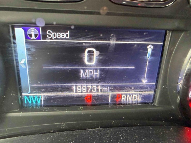 2018-chevrolet-silverado-lt-image-15