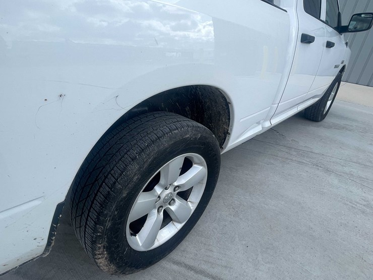 2017-dodge-1500-image-17