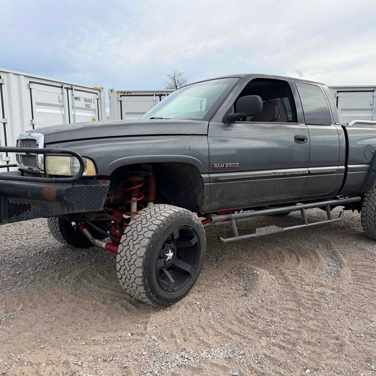 2002 DODGE RAM 2500