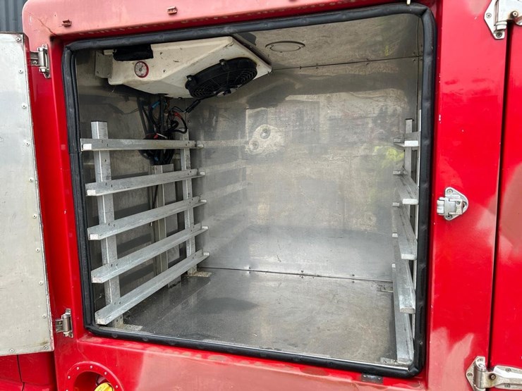 2004-chevrolet-1500-image-17