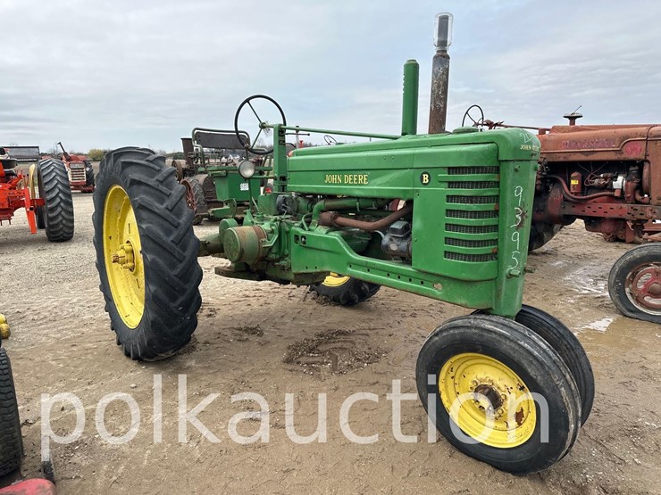 john-deere-b-image-1