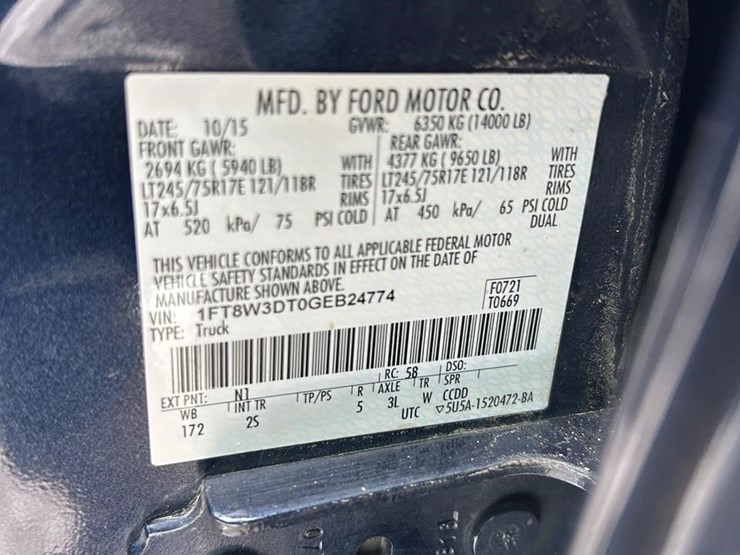 2016-ford-f350-xlt-image-15