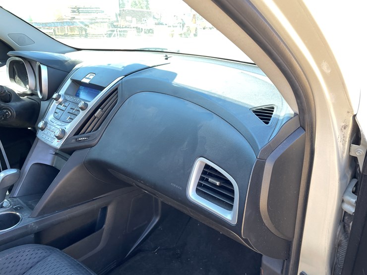 2013-chevrolet-equinox-image-43