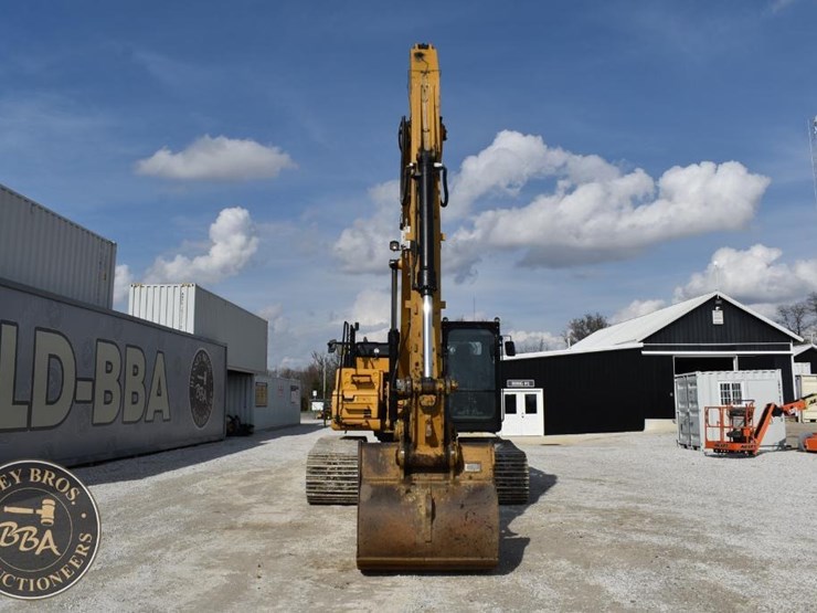 2019-caterpillar-326fl-image-15