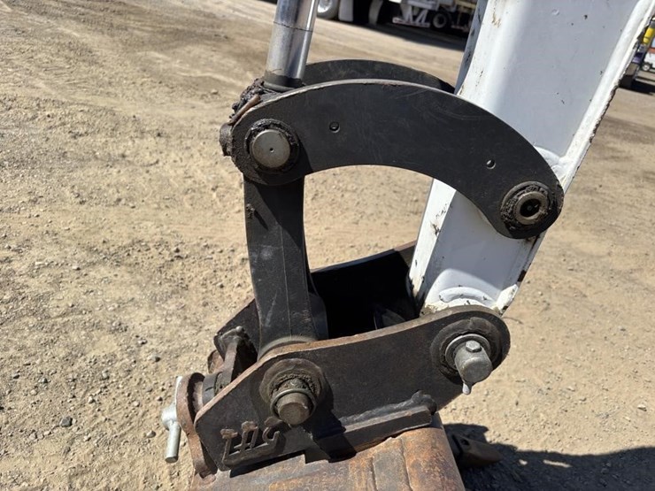 2020-bobcat-e26-image-14