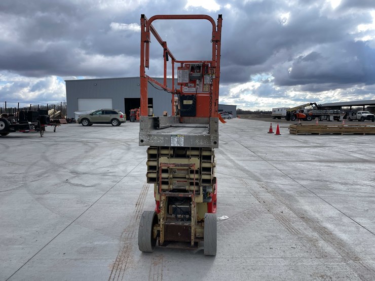 2008-jlg-2630es-image-2