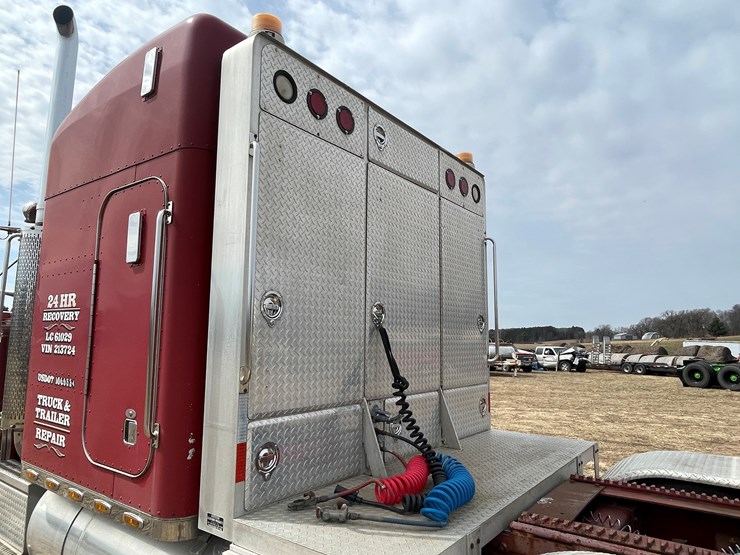 1987-peterbilt-379-image-16