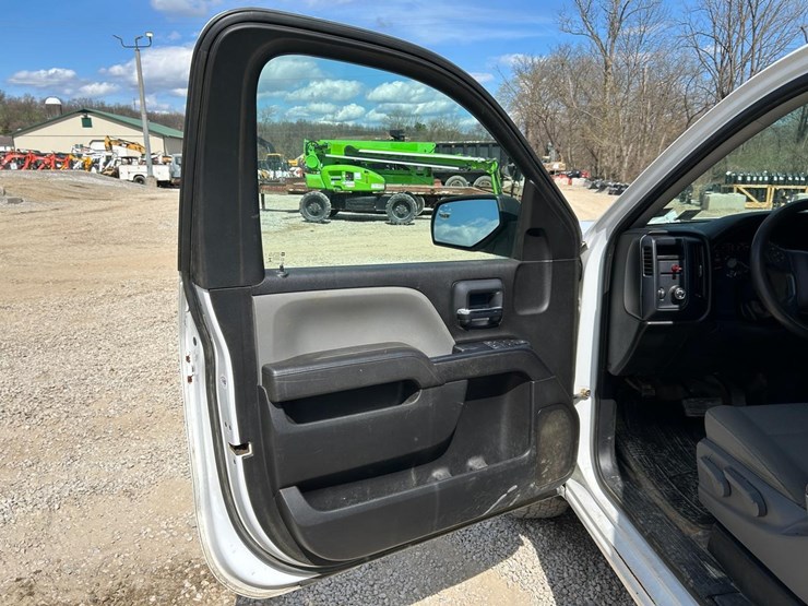 2017-gmc-sierra-1500-image-19