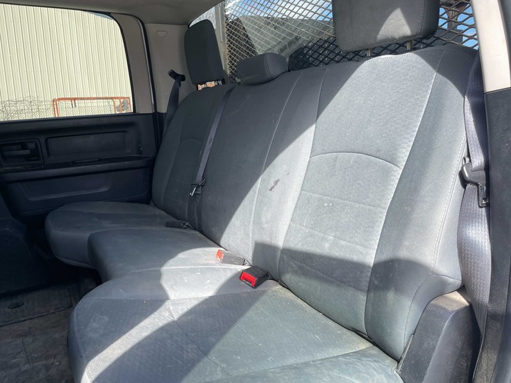 2015-dodge-2500-image-95