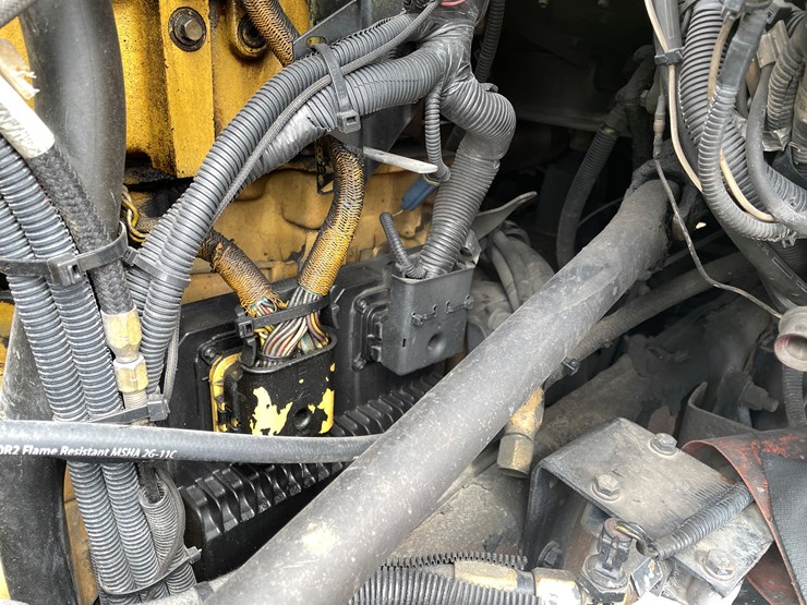 2006-caterpillar-c15-image-61