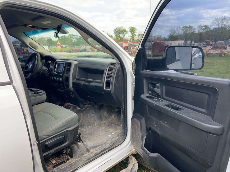 2017-dodge-ram-2500-image-17