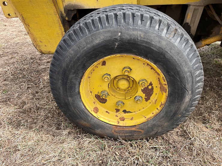 #173-•-otis-ut-50-gas-powered-rough-terrain-forklift-image-48