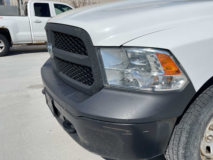 2015-dodge-1500-image-11