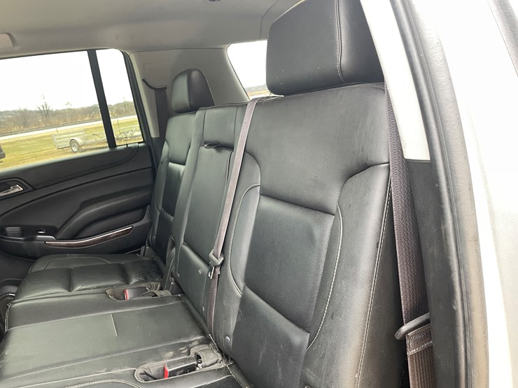 2015-chevrolet-suburban-image-65