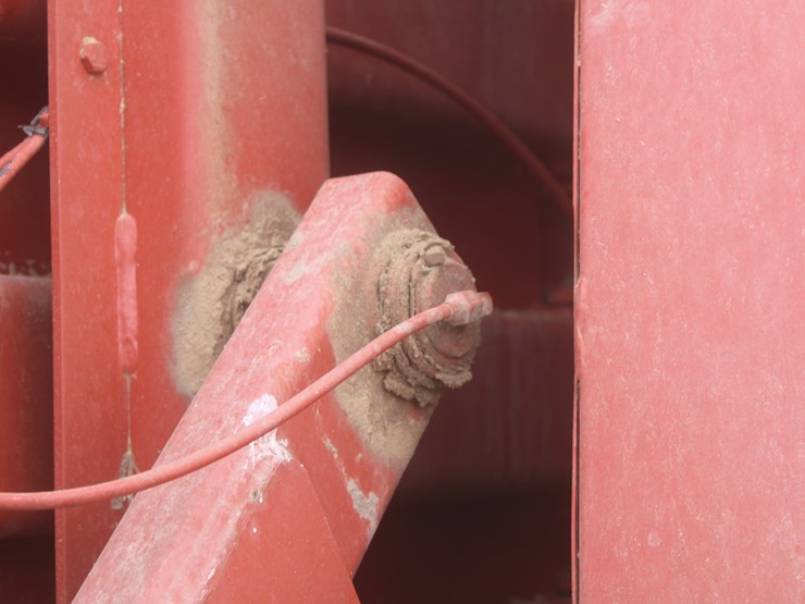 hesston-4910-image-61