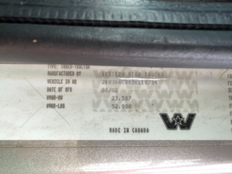 #128-•-2003-western-star-sleeper-cab-semi-tractor-(has-wi-title)-(non-runner)-image-84