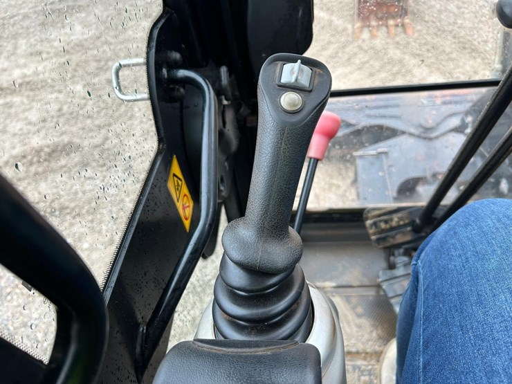 2022-jcb-50z-1-image-27