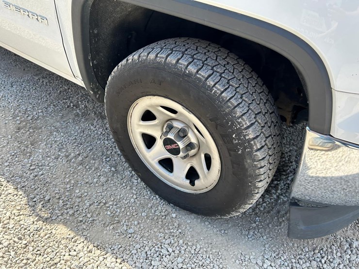 2015-gmc-sierra-1500-image-10