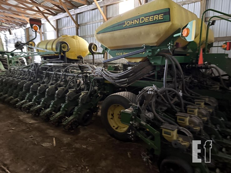 2010-john-deere-db60-image-10